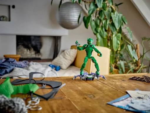 LEGO Marvel – Green Goblin Construction Figure – 76284