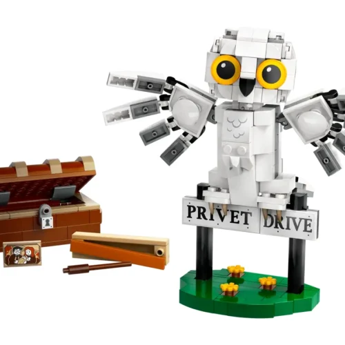 LEGO Harry Potter - Hedwig at 4 Privet Drive - 76425