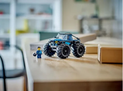 LEGO LEGO City 60402 Blue Monster Truck - Image 2