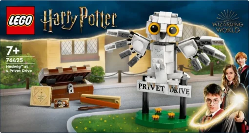 LEGO LEGO Harry Potter 76425 Hedwig at 4 Privet Drive - Image 2