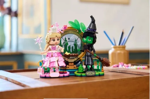 LEGO Bricks Wicked 75682 Elphaba & Glinda Figures - Image 2