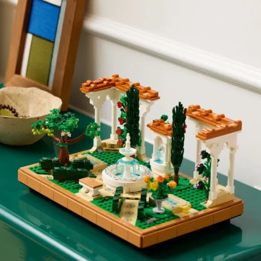 LEGO Blocks Icons 10359 Fountain Garden - Image 4