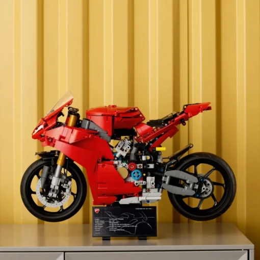 LEGO Blocks Technic 42202 Ducati Panigale V4 S Motorcycle - Image 4