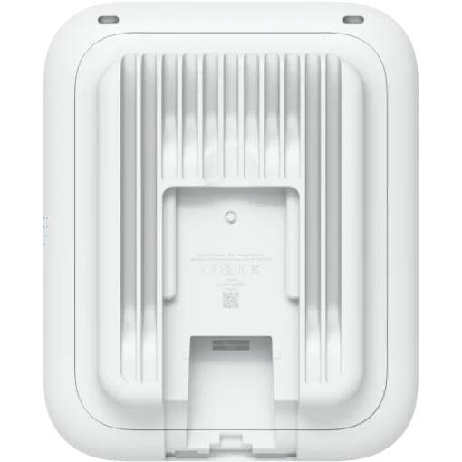 Точка за достъп Ubiquiti U7-Outdoor All-weather WiFi 7 AP with 4 spatial streams, an integrated directional super antenna, and versatile mounting options - Image 3