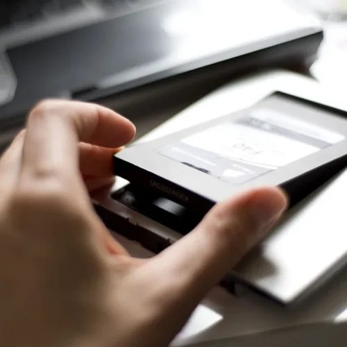 Digitus Mounting frame SSD / HDD CD / DVD / Blu-ray SATA to SATA III 12.7mm