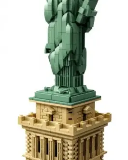 Alternative view of LEGO Architecture Statue of Liberty