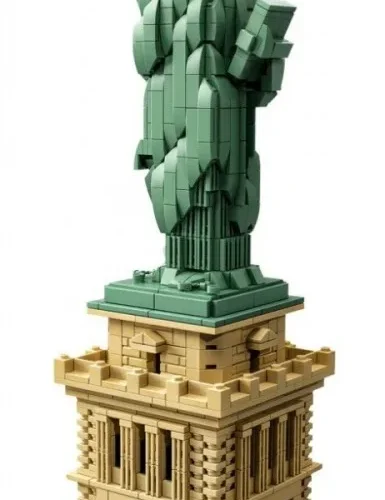 Alternative view of LEGO Architecture Statue of Liberty