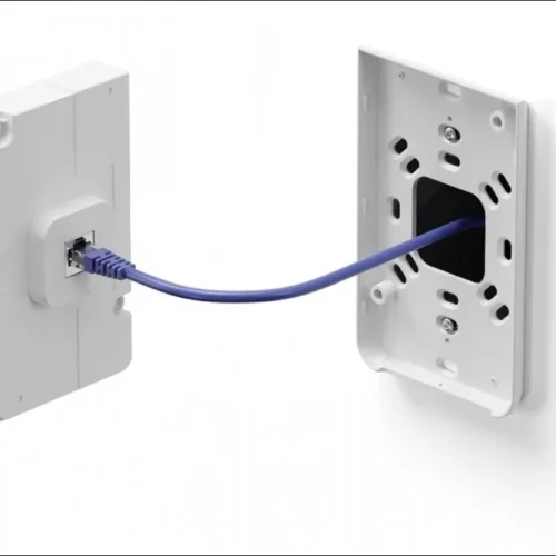 Alternative view of UBIQUITI Access Point Wave 2 4x4MU-MIMO UAP-IW-H