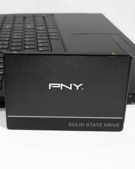 Alternative view of PNY SSD drive 500GB 2,5 SATA3