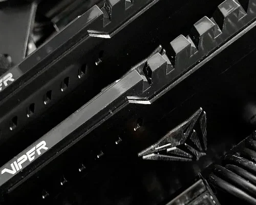 Patriot памет DDR4 Viper Steel 64GB/3 600