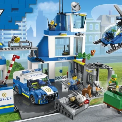 Alternative view of LEGO City 60316 Police station
