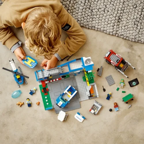 LEGO City 60316 Police station