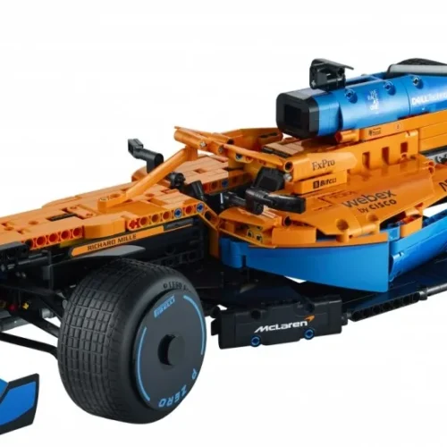 Alternative view of LEGO Lego Technic 42141 McLaren Formula 1 Race Car