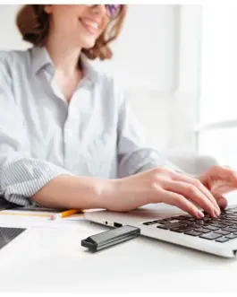 Alternative view of Adata Pendrive Elite UE800 128GB USB3.2-C Gen2