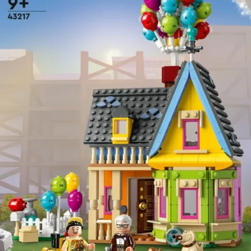 Alternative view of LEGO LEGO Disney Pixar Up House