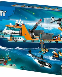 Alternative view of LEGO LEGO City 60368 Arctic Explorer Ship