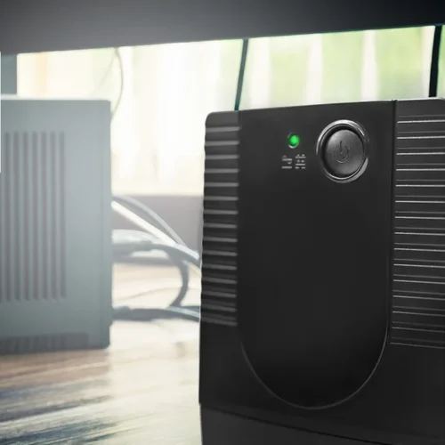 Qoltec Uninterruptible захранващ блок