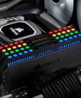 Alternative view of Corsair памет DDR4 DOMINATOR RGB 32GB /3600(216GB) CL18 черен