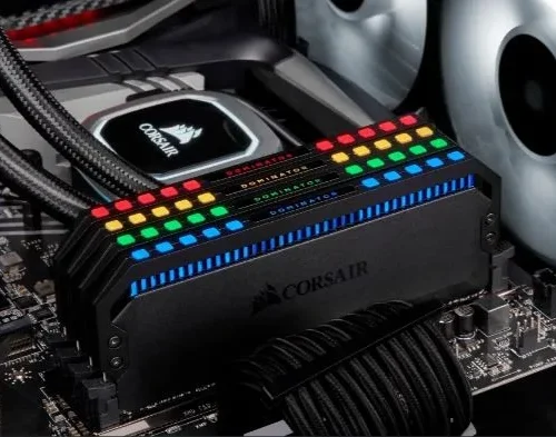 Corsair памет DDR4 DOMINATOR RGB 32GB /3600