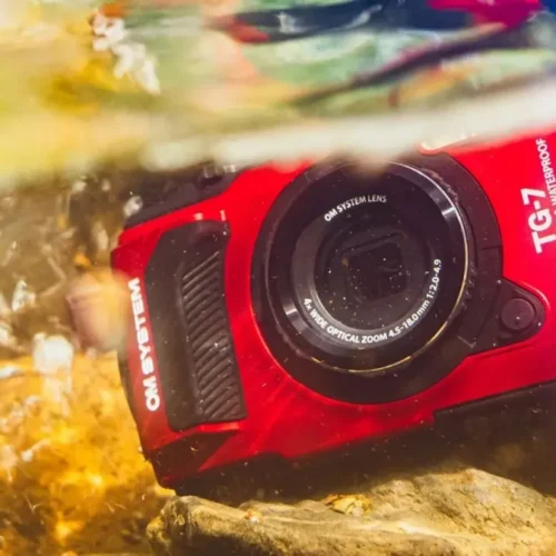 Olympus Camera TG-7 червен