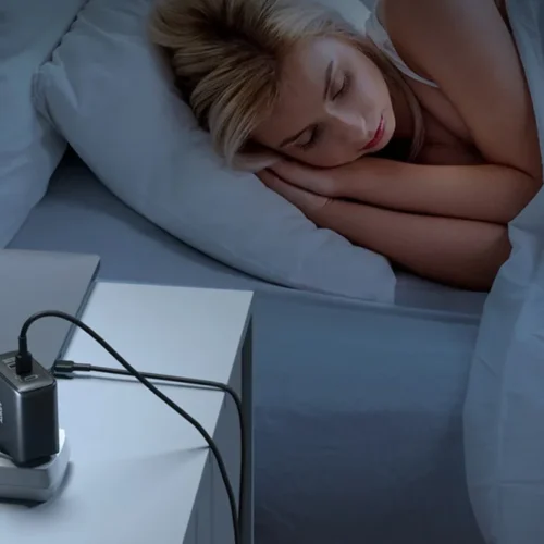 Alternative view of AUKEY AUKEY PA-B6T черен Omni a II GaN мрежово зарядно 3xUSB (2xUSB C+ 1xUSB A) 65W QC PD