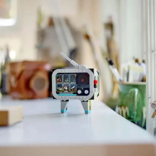 Alternative view of LEGO LEGO Creator 31147 Retro camera