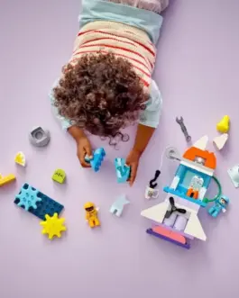 Alternative view of LEGO LEGO DUPLO 10422 3in1 Space Shuttle Adventure
