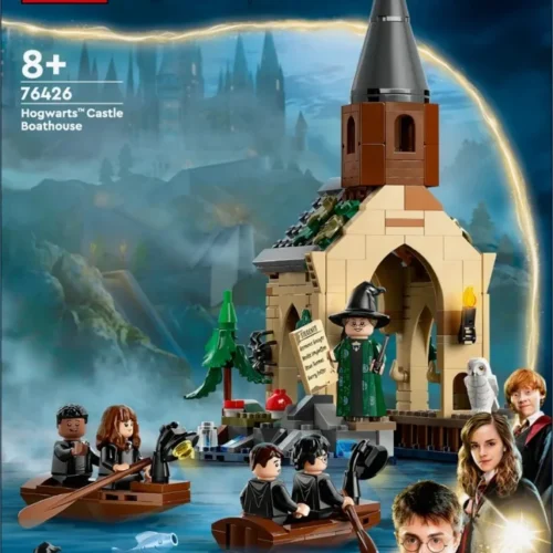 Alternative view of LEGO LEGO Harry Potter 76426 Hogwarts Castle Boathouse