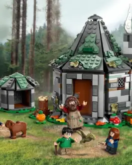 Alternative view of LEGO LEGO Harry Potter 76428 Hagrids Hut: An Unexpected Visit