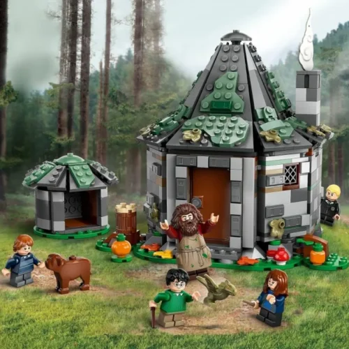 Alternative view of LEGO LEGO Harry Potter 76428 Hagrids Hut: An Unexpected Visit