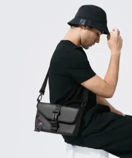 Asus Asus ROG SLASH Sling Bag 2.0 черен