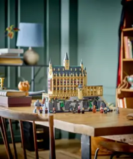 Alternative view of LEGO LEGO Harry Potter 76435 Hogwarts Castle: The Great Hall