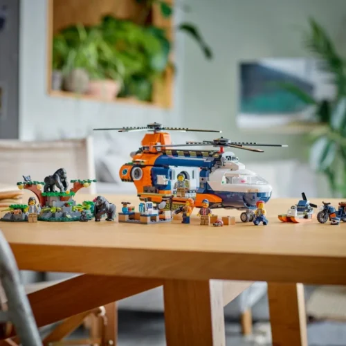 Alternative view of LEGO LEGO City 60437 Jungle Explorer Helicopter at Base Camp