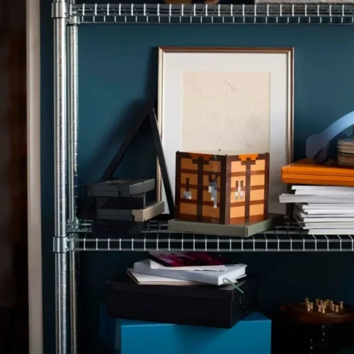 LEGO Minecraft The Crafting Table