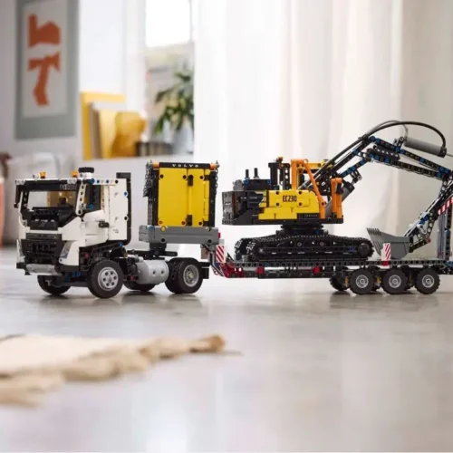 Alternative view of LEGO Volvo FMX Truck & EC230 Electric Excavator