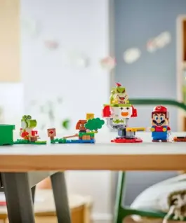 Alternative view of LEGO Super Mario Adventures with Interactive LEGO Mario