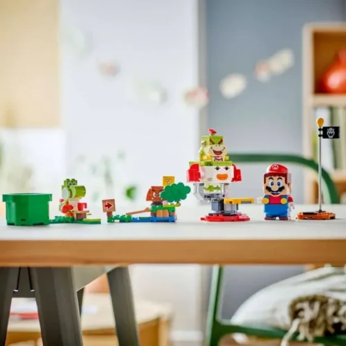 Alternative view of LEGO Super Mario Adventures with Interactive LEGO Mario