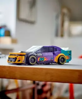 Alternative view of LEGO LEGO Speed Champions NASCAR Next Gen Chevrolet Camaro ZL1