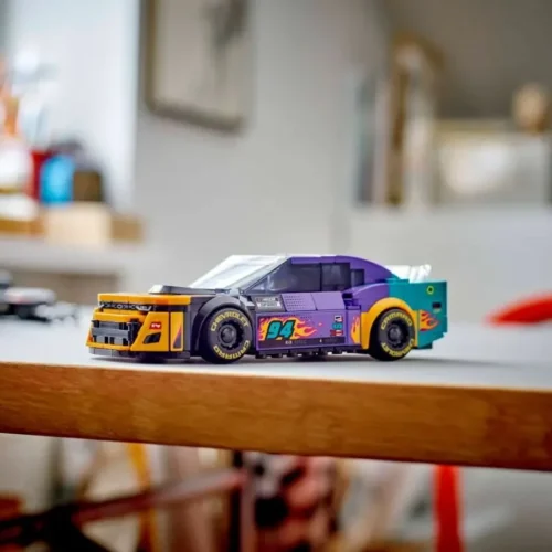 Alternative view of LEGO LEGO Speed Champions NASCAR Next Gen Chevrolet Camaro ZL1