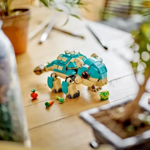 Alternative view of LEGO Jurassic World Baby Bumpy: Ankylosaurus