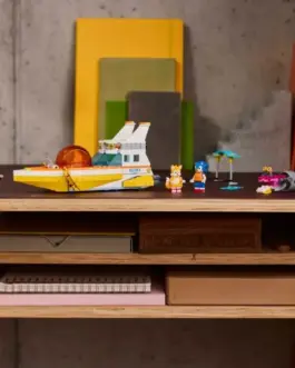 Alternative view of LEGO LEGO Sonic Tails Adventure Boat