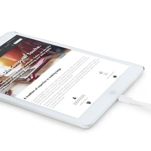 DICOTA зарядно GaN 32W 2xUSB-A 1xUSB-C бял