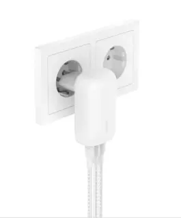 Alternative view of Belkin BOOSTCHARGE зарядно 67W USB-Cx3 PPS бял