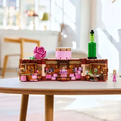 Alternative view of LEGO Bricks Wicked 75683 Glinda & Elphabas Dormitory