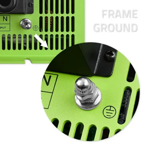 Qoltec 3in1 solar inverter with AC charging function