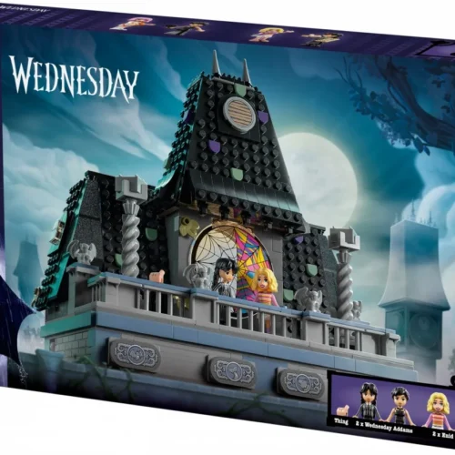 Alternative view of LEGO 76781 Wednesday and Enids Dorm Room