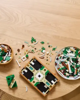 Alternative view of LEGO LEGO Icons 10359 Fountain Garden