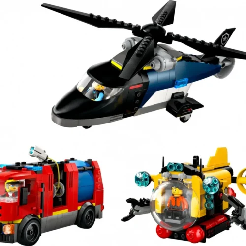 Alternative view of LEGO Helicopter, Fire Truck & Submarine Remix