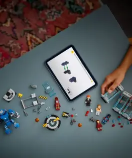 LEGO LEGO Super Heroes 76315 Iron Mans Laboratory: Hall of Armor