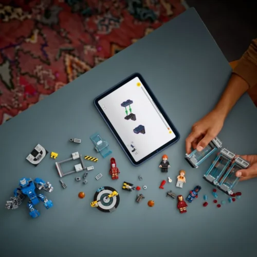 LEGO Blocks Super Heroes 76315 Iron Mans Laboratory: Hall of Armor